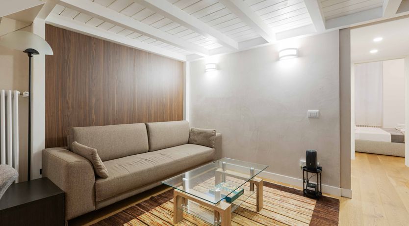 Photo of Milano Chrome