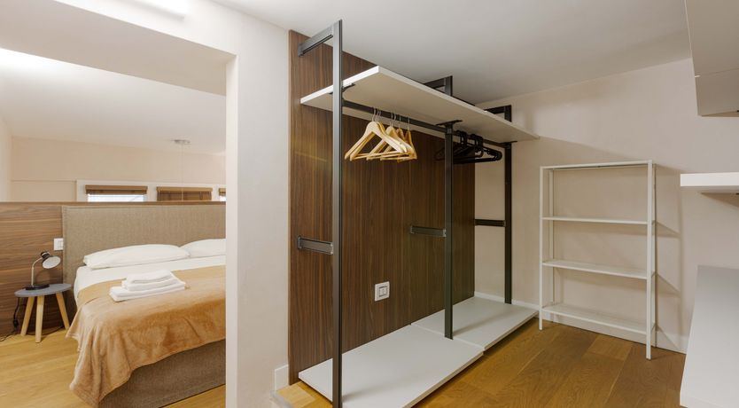 Photo of Milano Chrome