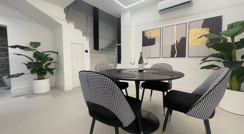 Photo of Quintessential Outlook