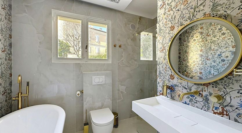 Photo of Côte d'Azur Elegance