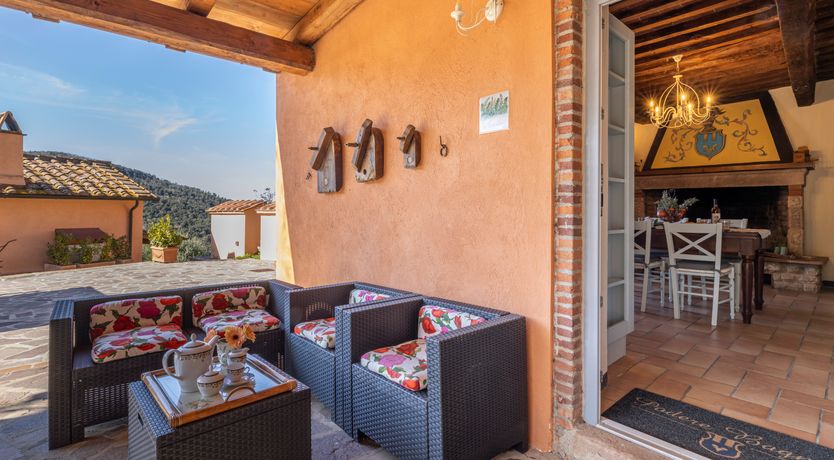 Photo of The Frescoed Coat of Arms