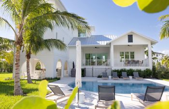 The Theodore Holiday Home