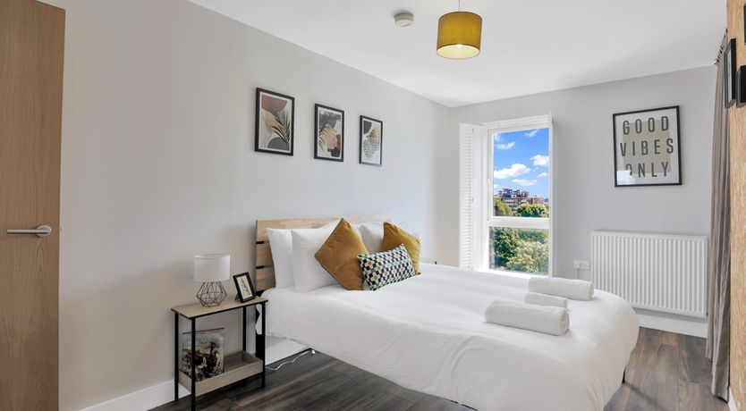 Photo of Jade & Emerald