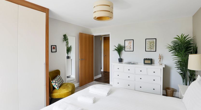 Photo of Jade & Emerald