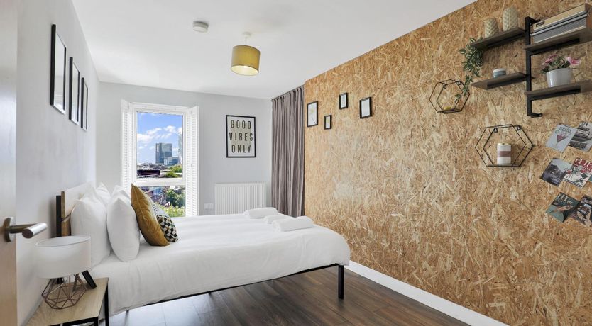 Photo of Jade & Emerald