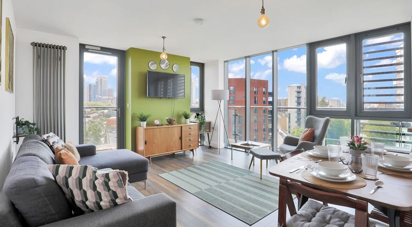 Photo of Jade & Emerald