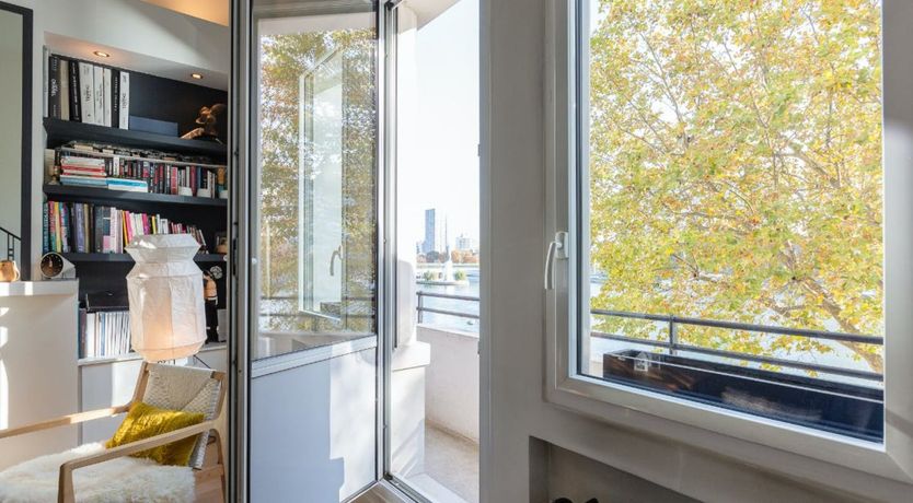 Photo of Dame De Fer