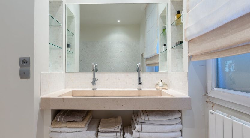 Photo of Dame De Fer