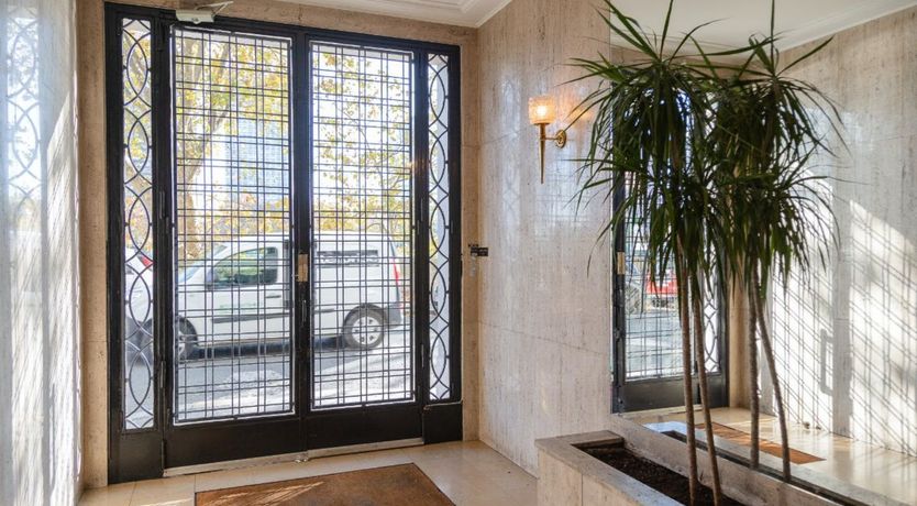 Photo of Dame De Fer