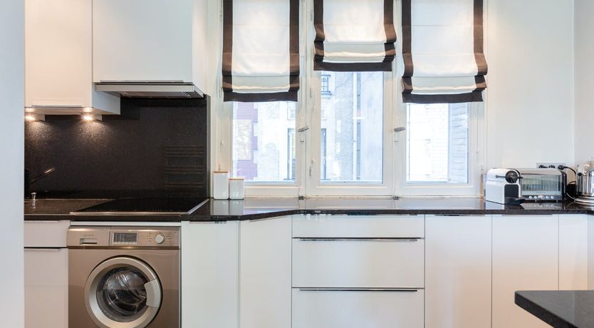 Photo of Dame De Fer