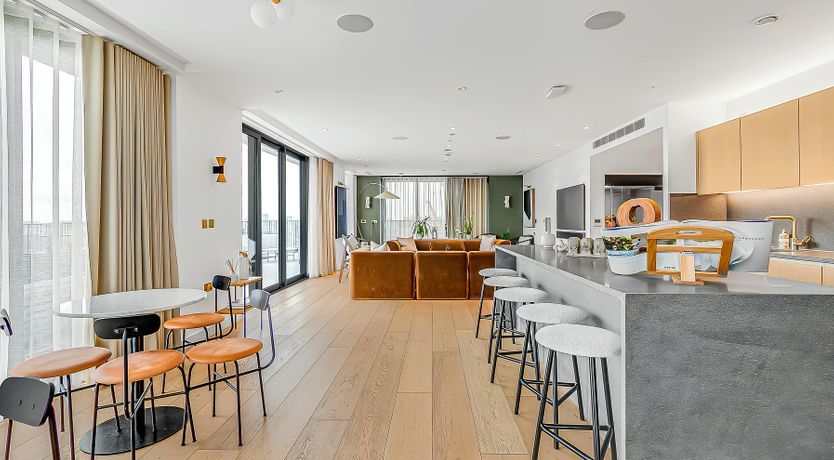 Photo of King's Cross Crown