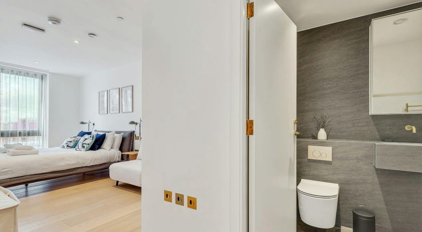 Photo of King's Cross Crown