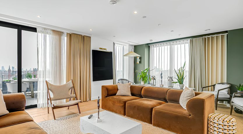 Photo of King's Cross Crown