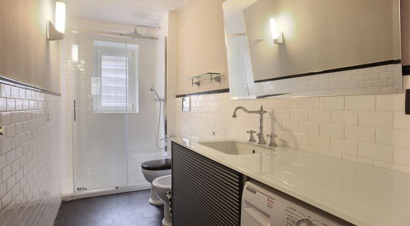 Photo of Sleek Milan