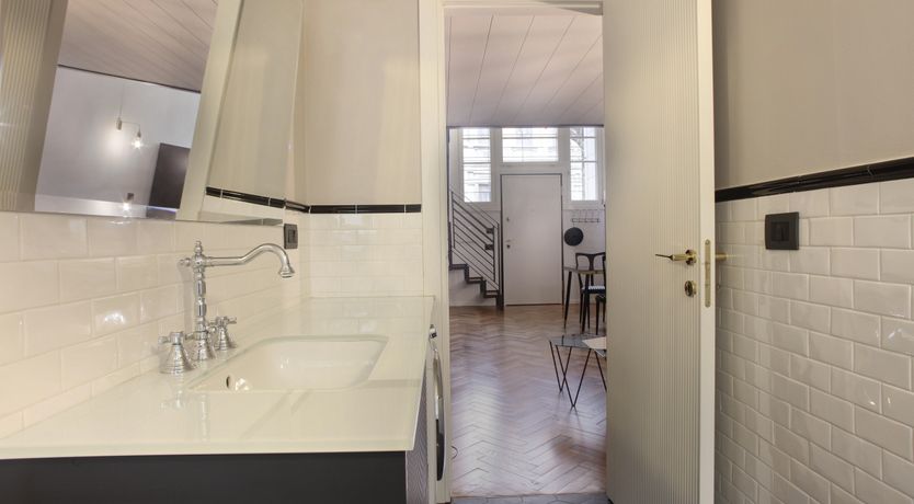 Photo of Sleek Milan