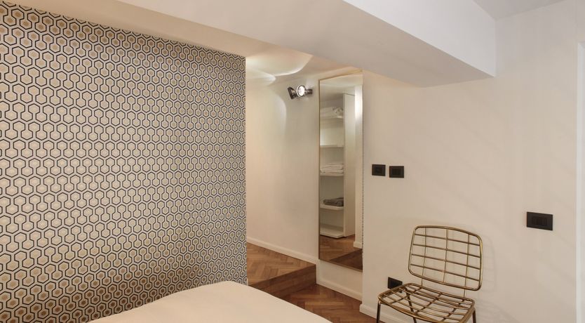 Photo of Sleek Milan