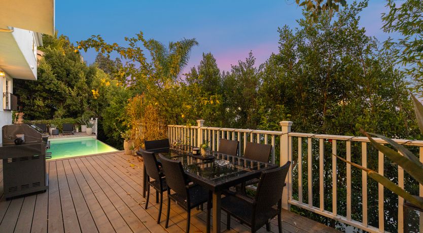 Photo of Hollywood Heights