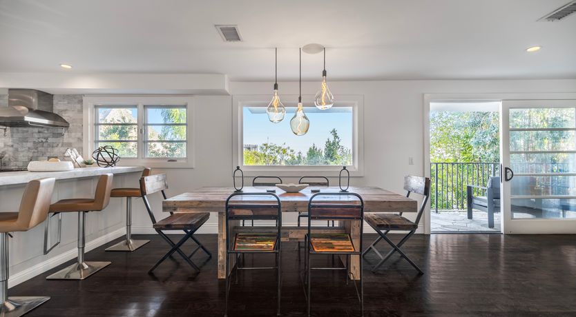 Photo of Hollywood Heights