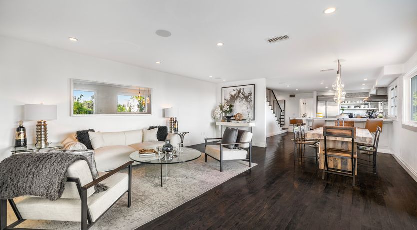 Photo of Hollywood Heights