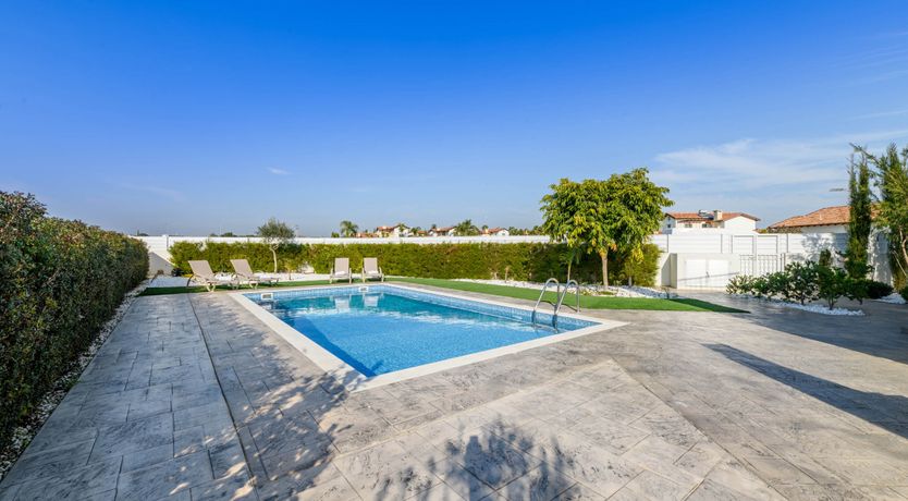 Photo of Sandy Pockets