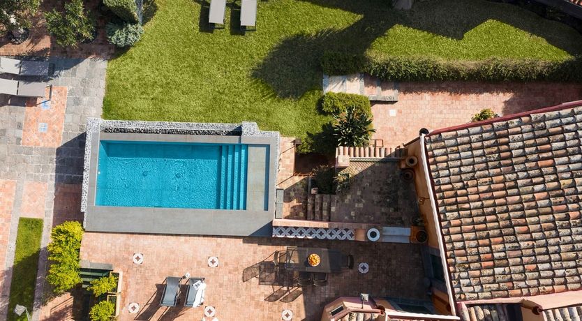 Photo of Golden & Regal