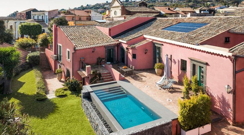 Photo of Golden & Regal