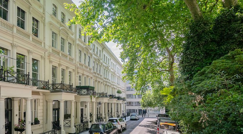 Photo of Knightsbridge Grandeur