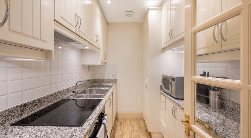 Photo of Knightsbridge Grandeur