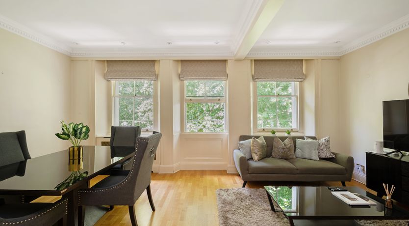 Photo of Knightsbridge Grandeur