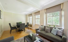 Photo of Knightsbridge Grandeur