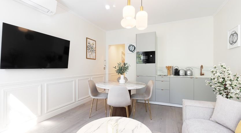 Photo of Parisian Radiance