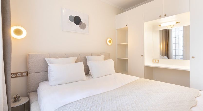 Photo of Parisian Radiance