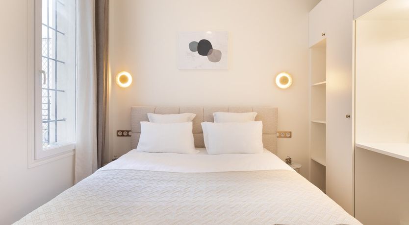 Photo of Parisian Radiance