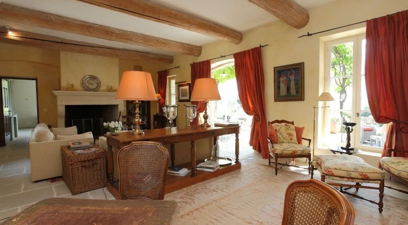 Photo of Gordes Getaway