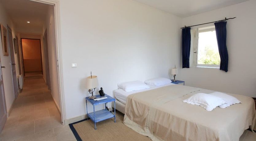 Photo of Gordes Getaway