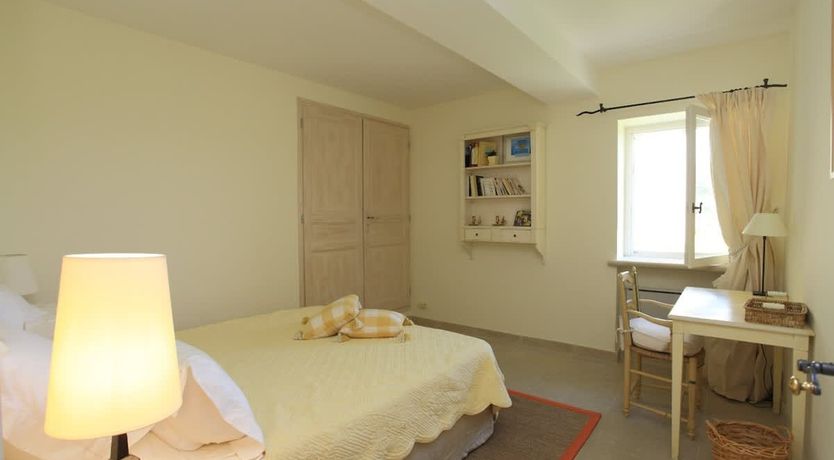 Photo of Gordes Getaway