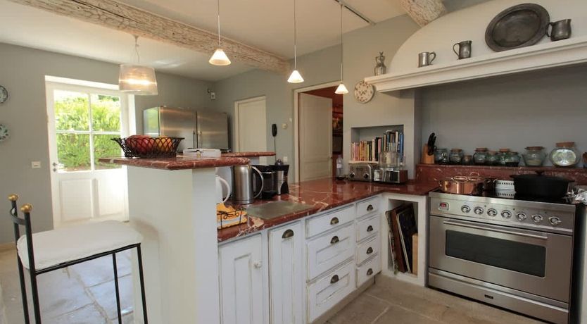 Photo of Gordes Getaway