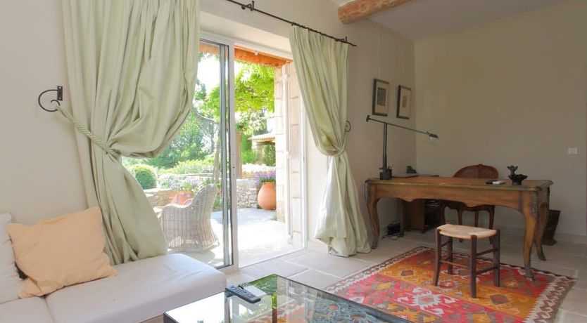 Photo of Gordes Getaway