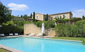 Photo of Gordes Getaway