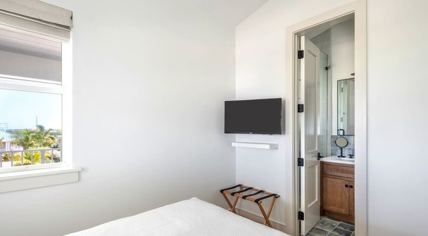 Photo of Paradise Key