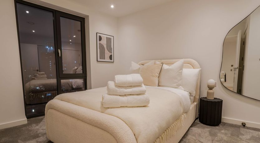 Photo of White Skyline