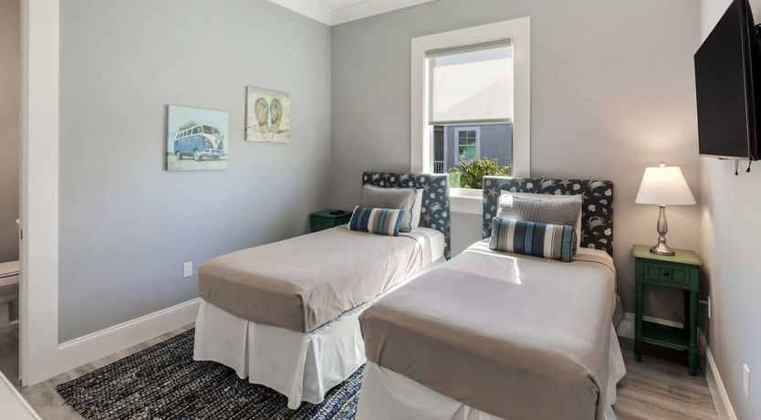 Photo of Dockside Dreams