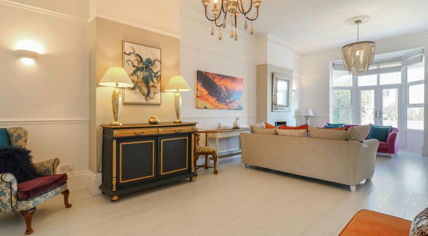 Photo of The Pevensey Pearl