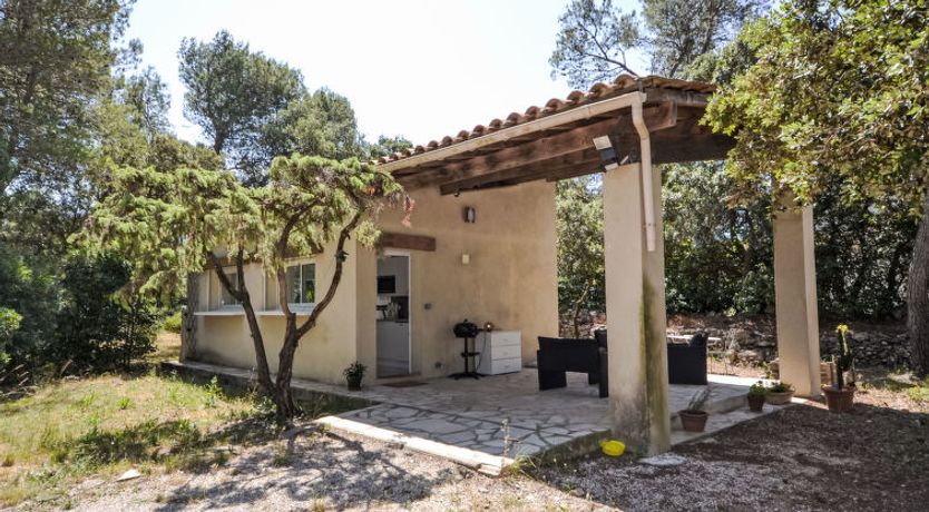 Photo of La Garrigue