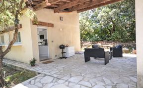 Photo of La Garrigue