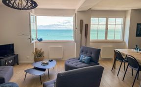 Photo of Vue Eméraude