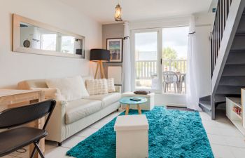 Les Christophines Apartment 5 Holiday Home