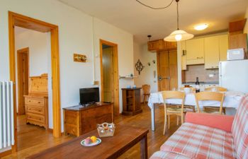 La Riva Holiday Home