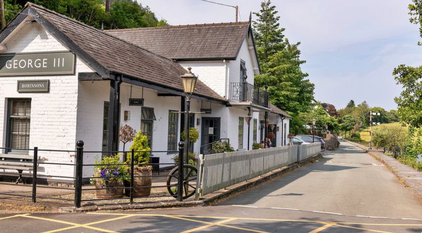 Photo of Toll Bridge Cottage