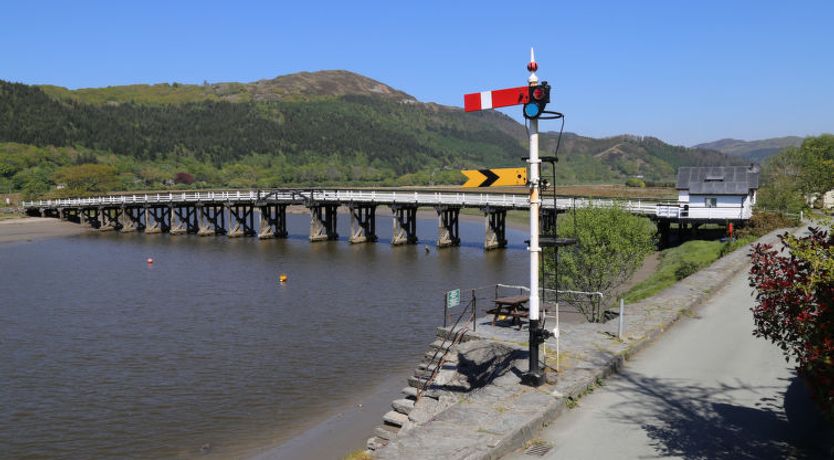Photo of Toll Bridge Cottage